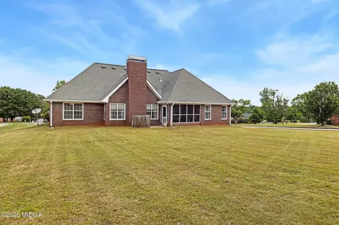 Exterior - 800 Karie Dr, Mcdonough, GA 30253 photo 4 of 7