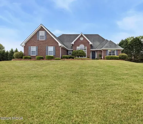 800 Karie Dr, Mcdonough, GA 30253