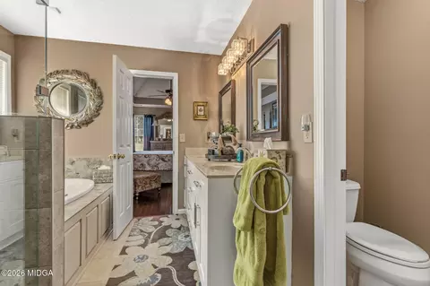 Bath - 800 Karie Dr, Mcdonough, GA 30253 photo 4 of 6