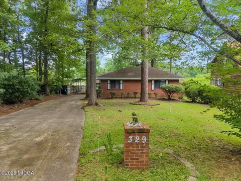 329 Edgewater Dr, Macon, GA 31220