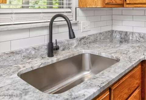 Kitchen - 103 Draper St, Warner Robins, GA 31088 photo 6 of 6