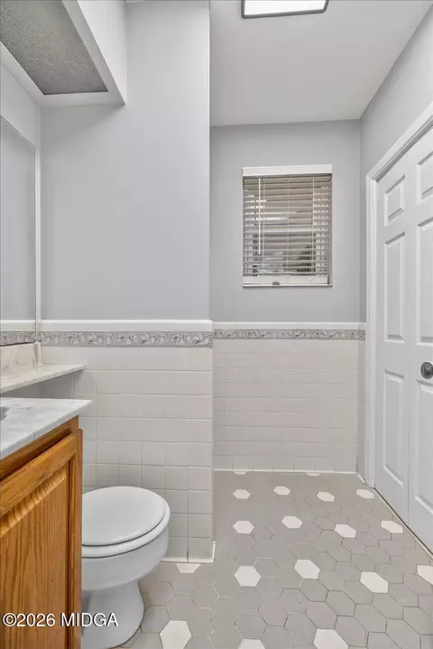 Bath - 103 Draper St, Warner Robins, GA 31088 photo 1 of 6