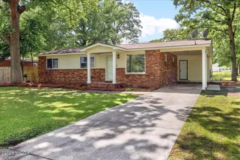Exterior - 103 Draper St, Warner Robins, GA 31088 photo 4 of 17