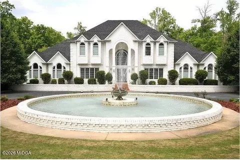 170 Howard Oaks Dr, Macon, GA 31210