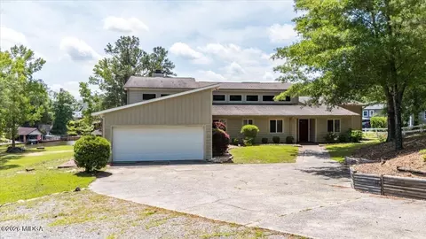 6868 Leslie Ln, Macon, GA 31220