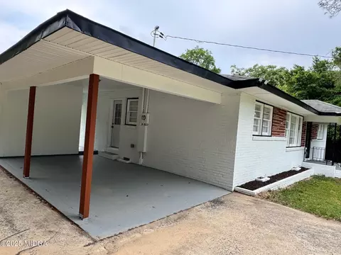 3022 Bloomfield Dr, Macon, GA 31206
