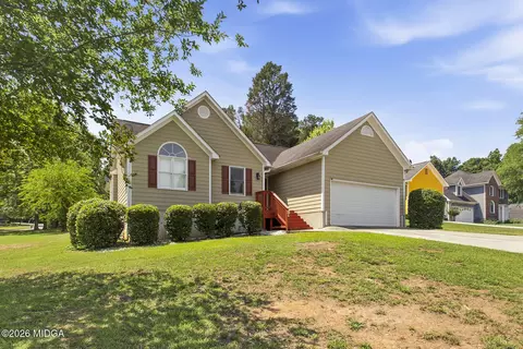 135 Chadwick Dr, Macon, GA 31210