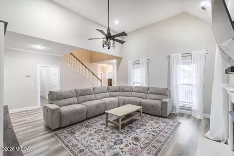 Living - 211 Cade Ter, Warner Robins, GA 31088 photo 2 of 2