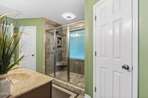 Bath - 101 Leconte N, Warner Robins, GA 31088 photo 1 of 6