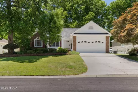 226 Autumn Trace Ct, Macon, GA 31210