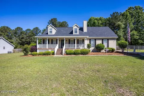 129 Royal Ln, Gray, GA 31032