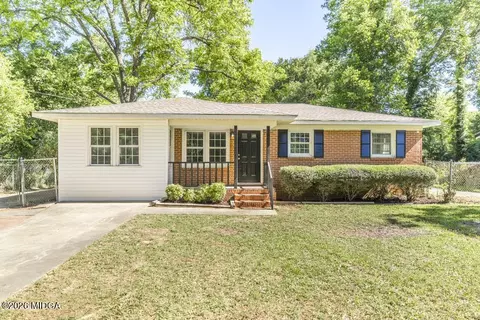 96 Ravenwood Way, Warner Robins, GA 31093
