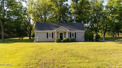 214 Howard Roberts Rd, Gray, GA 31032