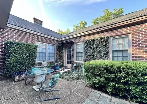 Exterior - 94 3rd Ave, Mc Rae, GA 31055 photo 6 of 15