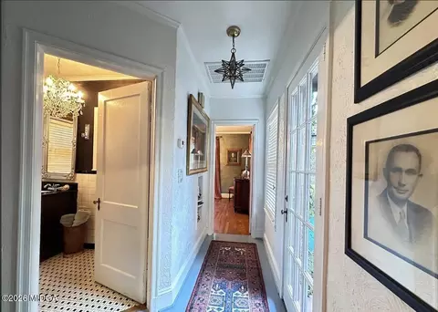 Entry Way - 94 3rd Ave, Mc Rae, GA 31055 photo 1 of 3