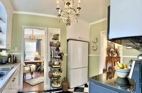 Kitchen - 94 3rd Ave, Mc Rae, GA 31055 photo 3 of 3