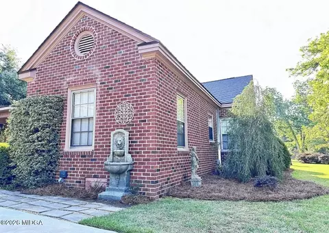 Exterior - 94 3rd Ave, Mc Rae, GA 31055 photo 4 of 15