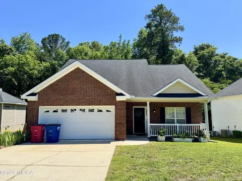 530 Sugarloaf Dr, Macon, GA 31204