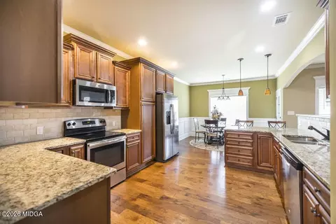 110 Regency Ct, Warner Robins, GA 31088 photo 11