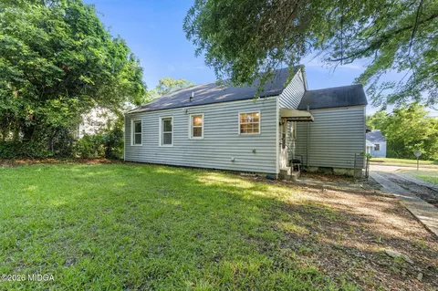 Exterior - 2668 Suwanee Ave, Macon, GA 31204 photo 4 of 5