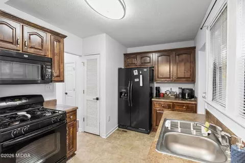 Kitchen - 2668 Suwanee Ave, Macon, GA 31204 photo 1 of 1