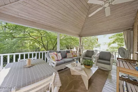 Exterior - 138 Covington Pl, Macon, GA 31210 photo 2 of 10