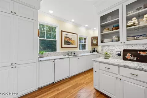 Kitchen - 138 Covington Pl, Macon, GA 31210 photo 3 of 3