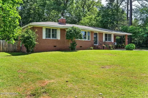 711 Winchester Cir, Macon, GA 31210