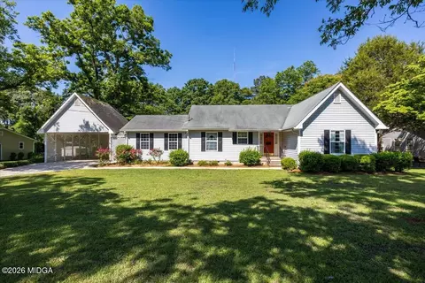 509 Virginia St, Forsyth, GA 31029