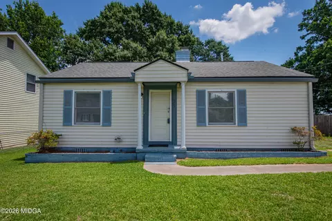 305 Mcarthur Blvd, Warner Robins, GA 31093