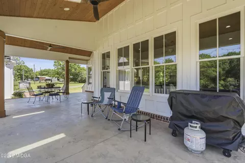 Exterior - 1695 Harper Rd, Perry, GA 31069 photo 14 of 17