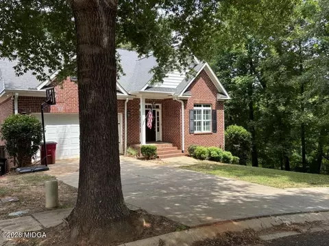 414 Arden Ln N, Macon, GA 31210