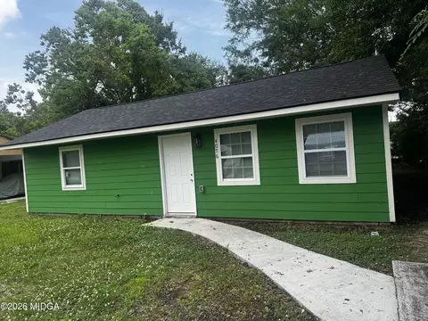 4076 Saint Charles Pl, Macon, GA 31206