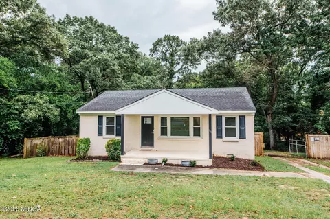 111 Benton Ave, Warner Robins, GA 31088