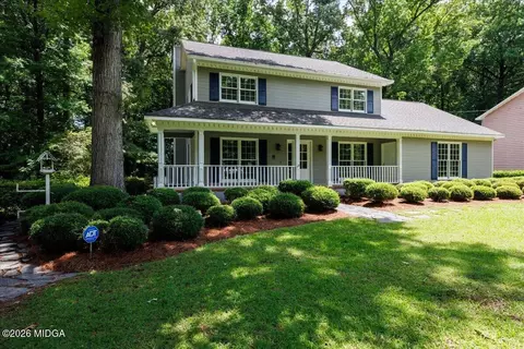 6111 Peake Rd, Macon, GA 31220