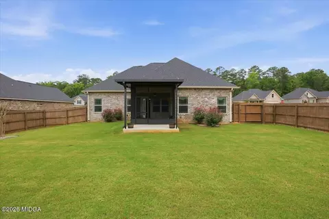 Exterior - 490 Barbara Ct, Forsyth, GA 31029 photo 7 of 8