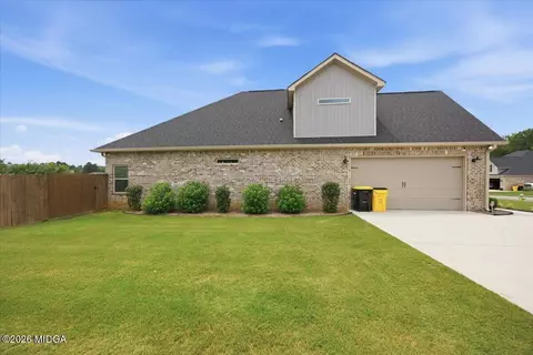 Exterior - 490 Barbara Ct, Forsyth, GA 31029 photo 8 of 8