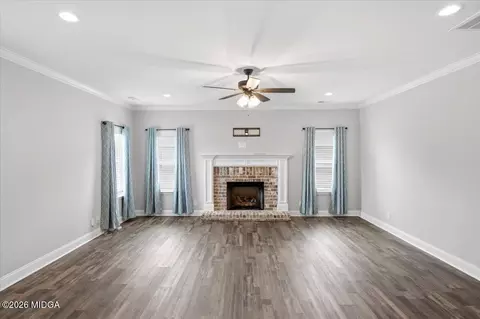 Living - 490 Barbara Ct, Forsyth, GA 31029 photo 1 of 2