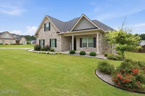 Exterior - 490 Barbara Ct, Forsyth, GA 31029 photo 2 of 8
