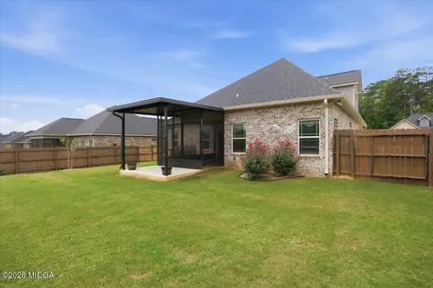Exterior - 490 Barbara Ct, Forsyth, GA 31029 photo 6 of 8