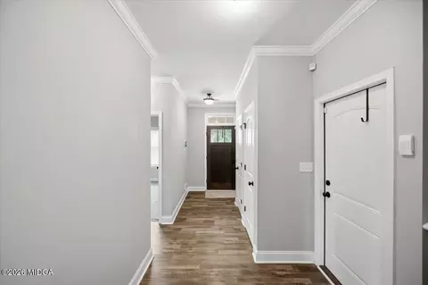 Entry Way - 490 Barbara Ct, Forsyth, GA 31029 photo 4 of 5
