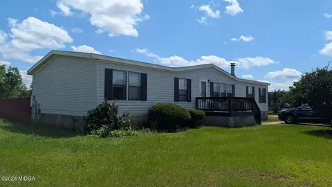 100 Crestmont Ct, Byron, GA 31008