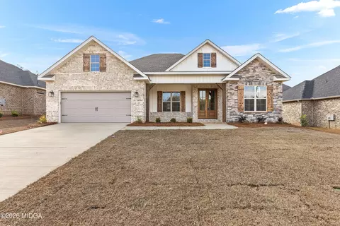 216 Golden Chestnut Bnd, Bonaire, GA 31005