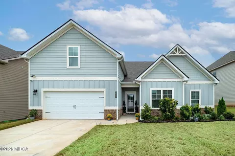 1517 Stinson Ln, Locust Grove, GA 30248