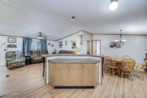 450 Lakeshore Dr, Jackson, GA 30233 photo 18