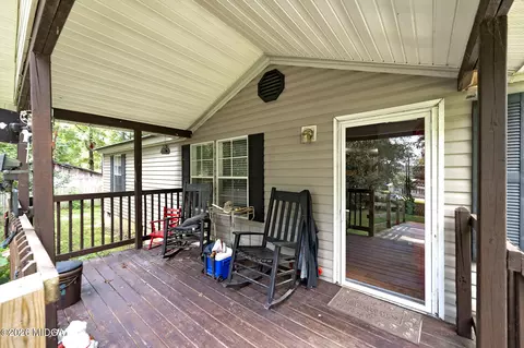 450 Lakeshore Dr, Jackson, GA 30233 photo 10