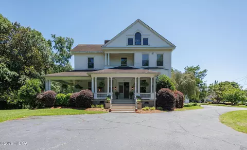 200 W Main St, Forsyth, GA 31029