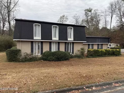 4620 S Stratford Oaks Dr, Macon, GA 31210