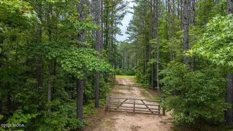 816 Teagle Rd, Jackson, GA 30233