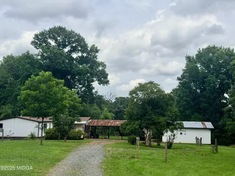 11190 Treadwell Rd, Forsyth, GA 31029